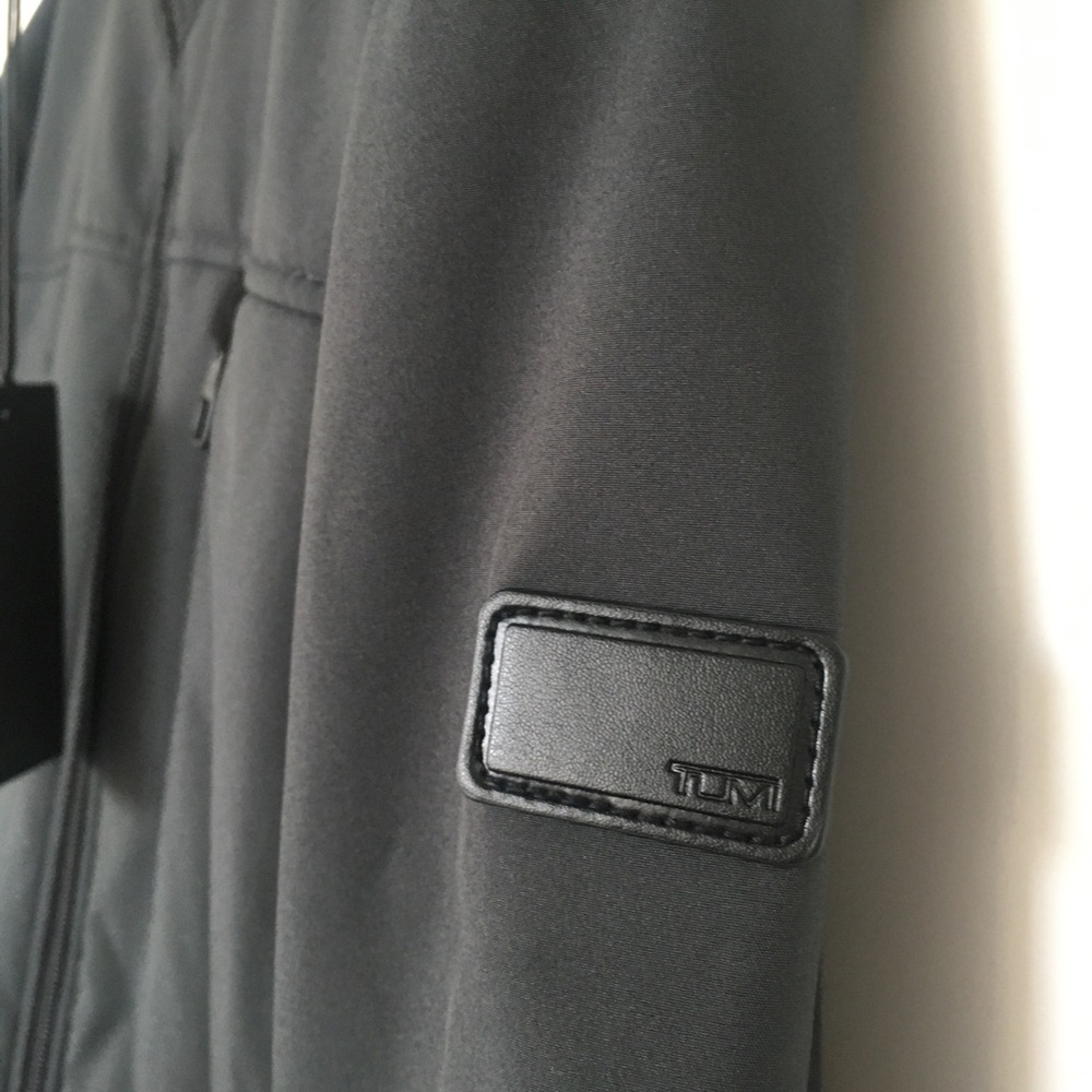 Tumi Stretch Softshell Jacket W/ Fur Lining Medium - Picture 11 of 15